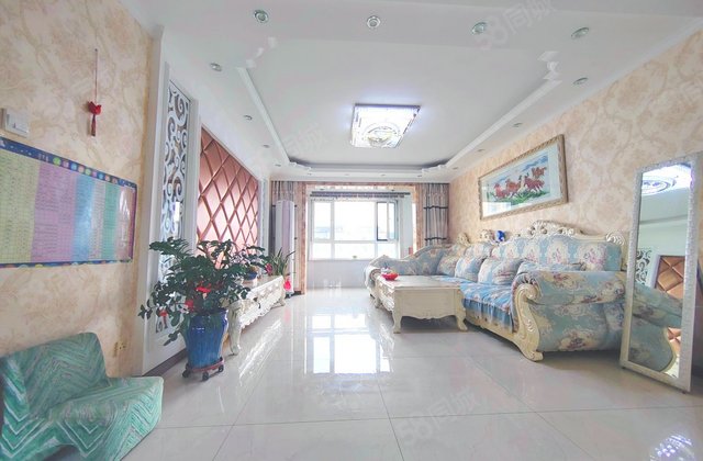 保利香槟3室2厅128.95㎡107万二手房图片