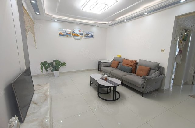 汽车总站！金柱康城！三室两厅，可做四室，带车位地下室！