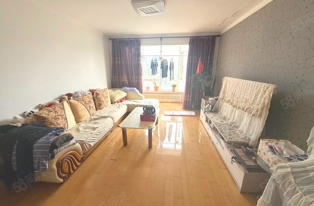 临河风景2室2厅105.22㎡63万二手房图片