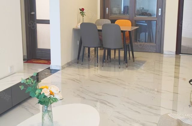 碧桂园北海阳光2室2厅81.42㎡32.8万二手房图片