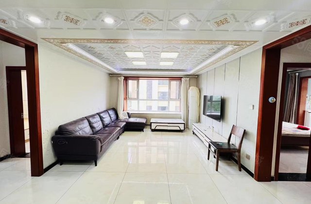 文轩实验 华建壹街区 东边户 送车位储藏室 好楼层临九州