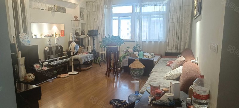 花灯团住宿区4室1厅2卫125㎡南55万