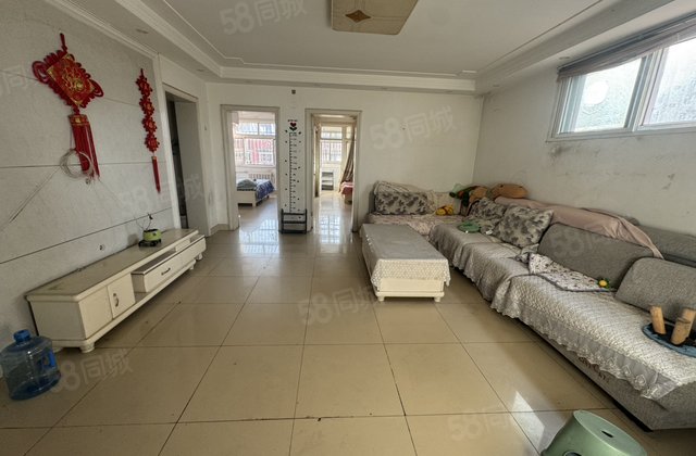 文化中心，馨安公寓3室边户，有储