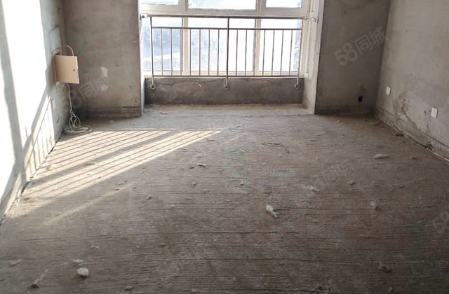 新阳理想城3室2厅120.68㎡90万二手房图片