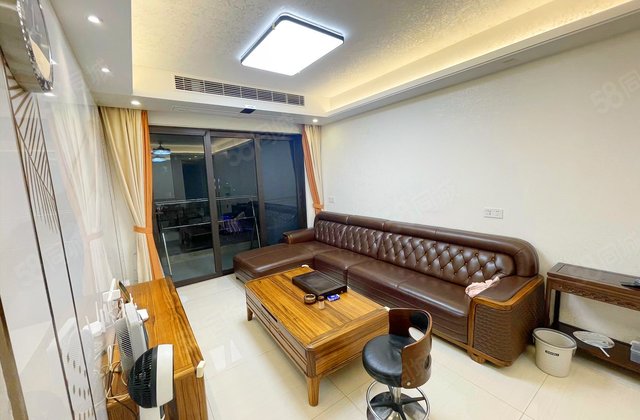 龙光天曜4室2厅111.03㎡250万二手房图片