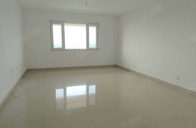 有证 可按揭 冯庄小区 小三居 南北通透 电梯房 好楼层送储