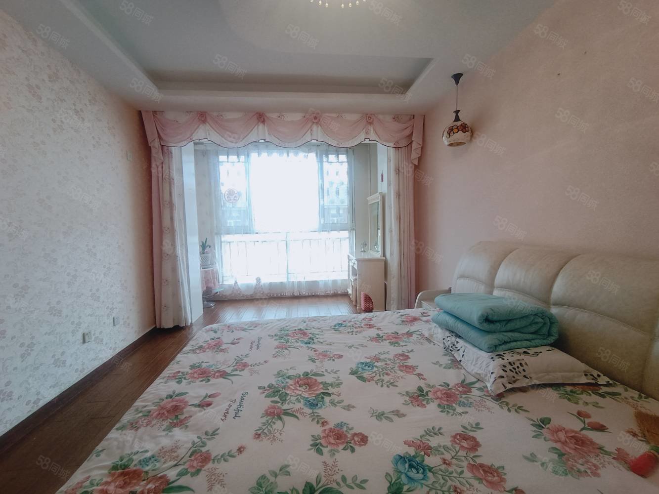 和谐小区3室2厅2卫201㎡南北95万