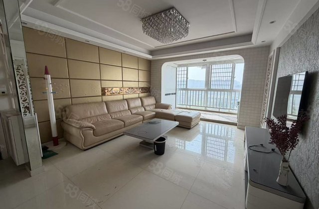 海亚春天3室2厅137㎡49.8万二手房图片