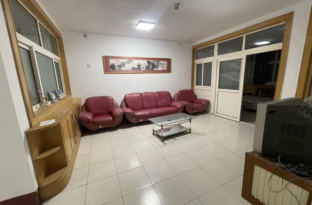 万达附近！三室两厅104平！东昌北校，四公司家属院！