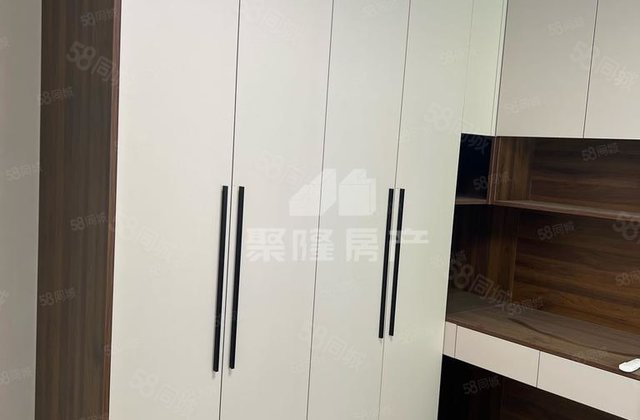 新东方龙湾两居室，精装未住，老文轩，老一中，外国语