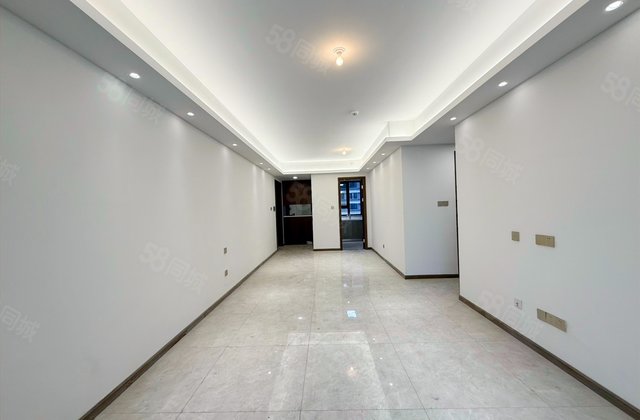 华侨城天鹅堡3室2厅119.39㎡135万二手房图片