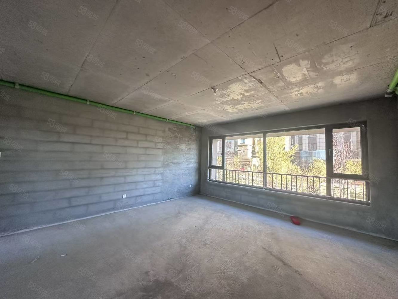 华韵锦园3室2厅2卫152㎡南北90.89万