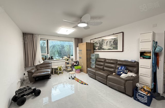 东关大街 步梯一楼 全屋精装 文轩中学 南北通透 免大税