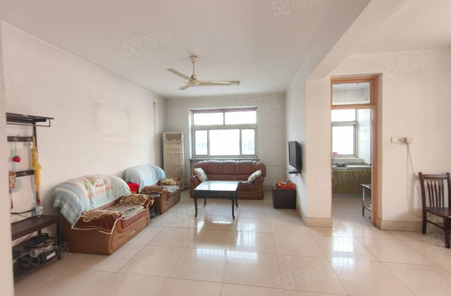 实验对过，设计院公寓，可隔三室，105平东边户，送储钥匙