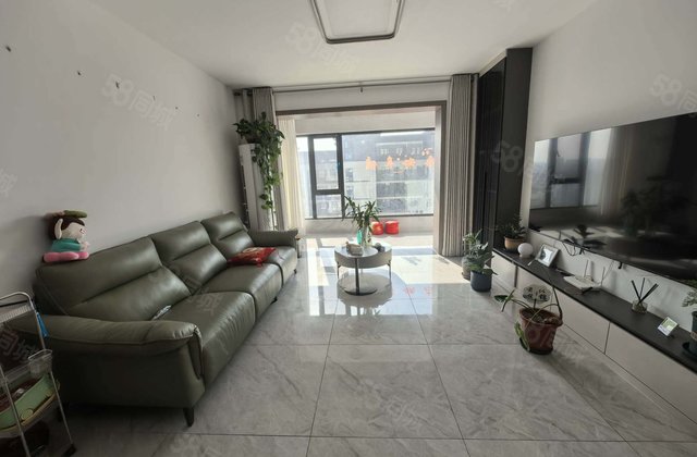 房东怒赔40万！万达 江山印 三室带车储！看房提前约！