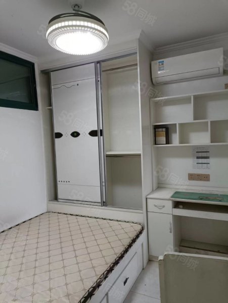 东湖嘉景3室2厅2卫123㎡南北120万