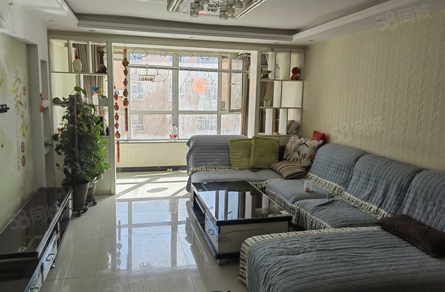 紫竹名城小区4室3厅158㎡50万二手房图片