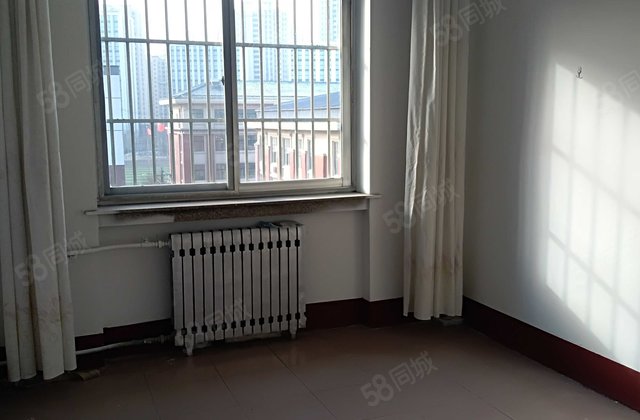 聊城第二中学家属院3室1厅1卫价格可谈高性价比