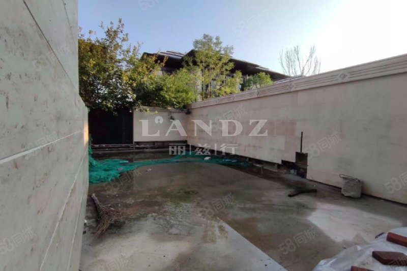 九章別墅5室11廳7衛(wèi)959.92㎡東4950萬