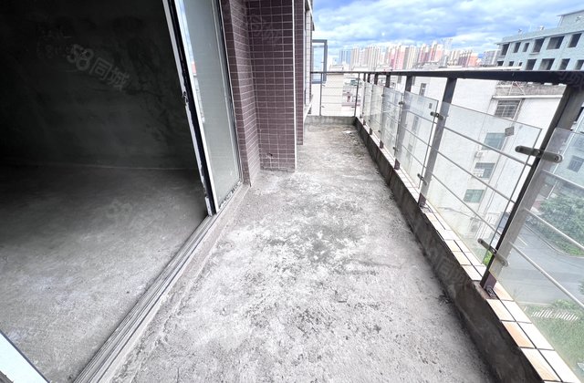 光大阳光小区4室2厅135㎡49.8万二手房图片