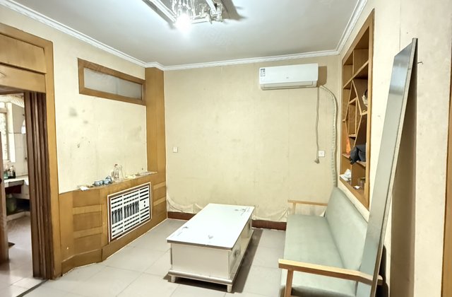 文轩 外国语 聊大附近 一楼带院 公安局家属院 三室 免大税