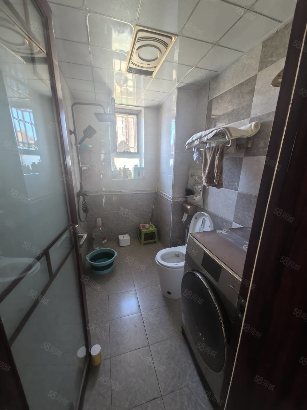 青湖铭城3室2厅2卫150㎡南北65万