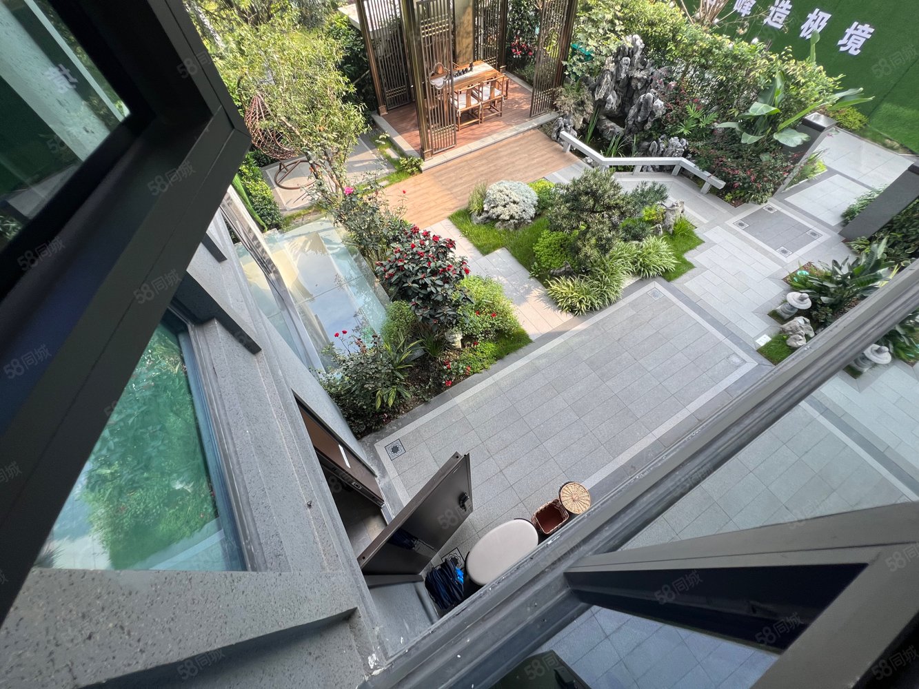 湖边上万景峰汇下叠别墅带私家大花园中庭不临路采光好