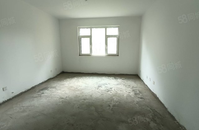 急售金柱绿城商品 车位      颐馨园 东昌华庭 区妇