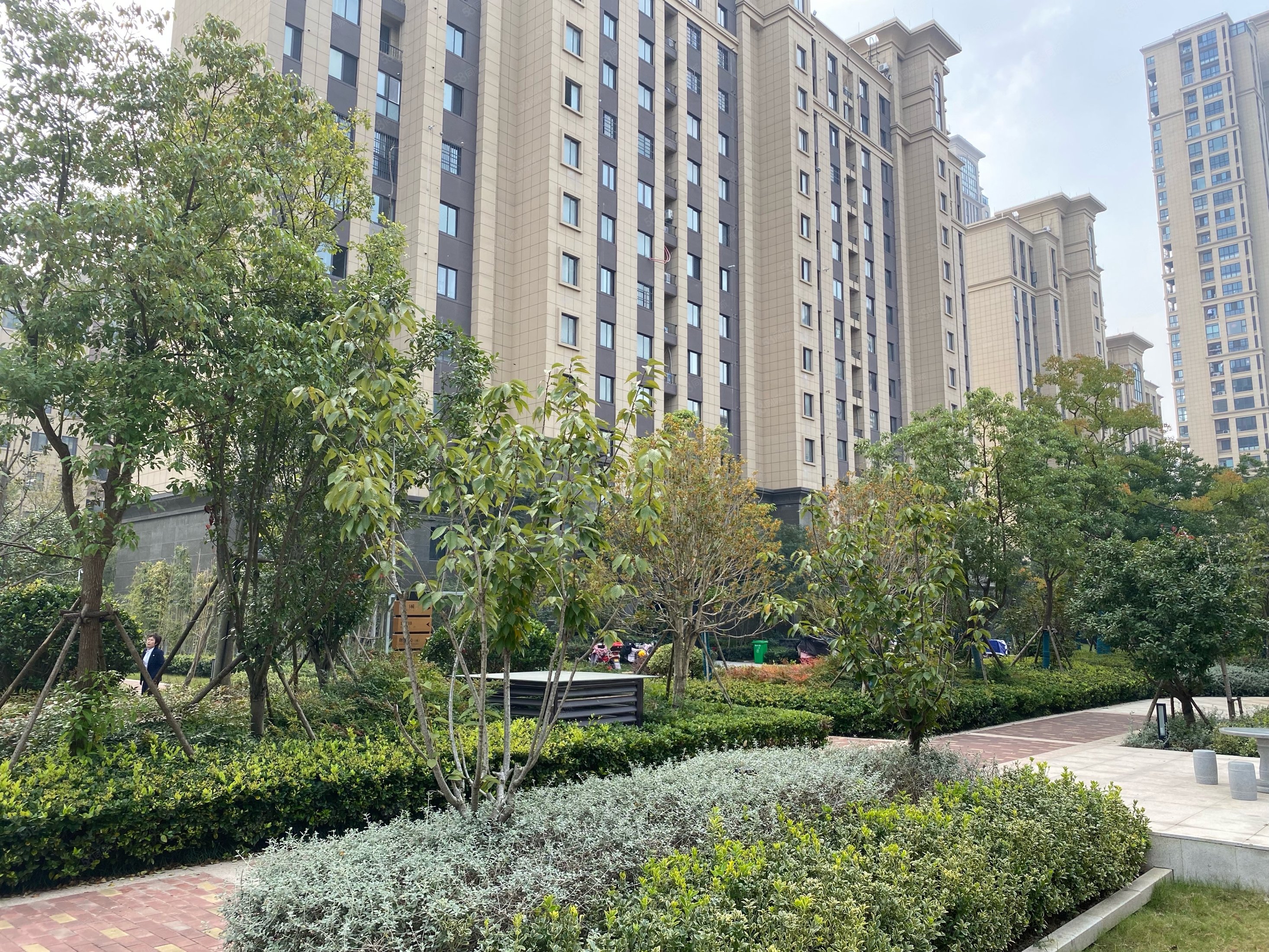 排 国投品质有钥匙 神州路地段三开间朝南,香城世家-盐城58同城