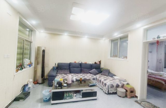 文轩三楼精装三室地暖房带储单位家属院免大税东关国际西区