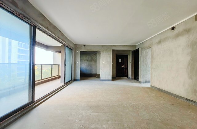 御璟湖山璟时北4室2厅131.43㎡140万二手房图片