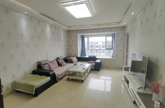 单价6开头  16年电梯房  三室  阿尔卡迪亚四期