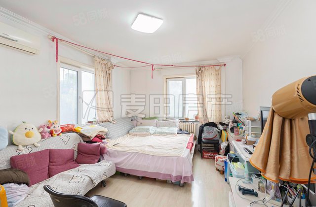 普惠南里3室1廳1衛(wèi)80㎡東南710萬(wàn)