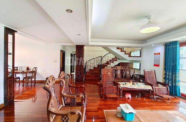 泽峰苑6室3厅274.74㎡255万二手房图片