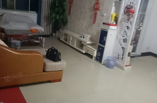 佳禾花园3室2厅110㎡28万二手房图片