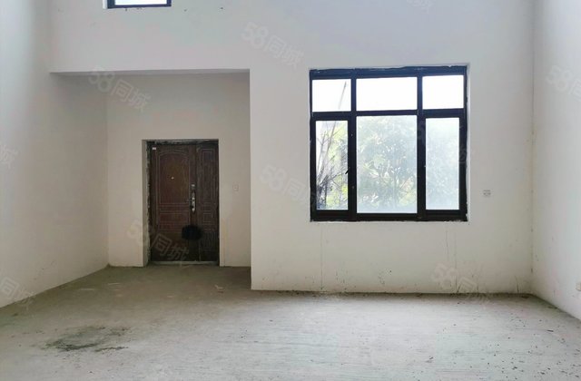 宝嘉花与山(西区别墅)5室2厅313.2㎡218万二手房图片