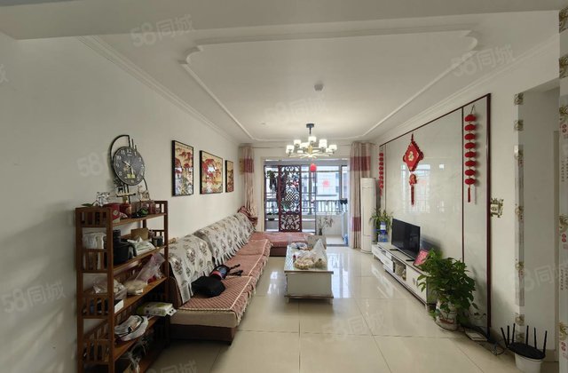 东关国际商品房，，文轩总部，一中外国语，急售。随时看房送储