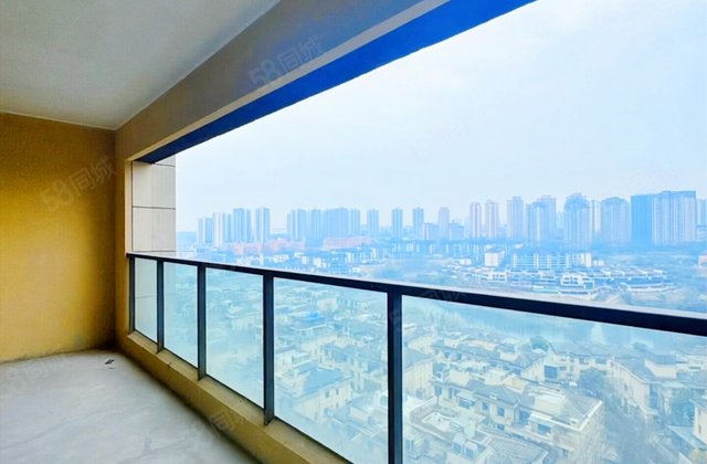 约克郡壹號湖畔4室2厅159.14㎡340万二手房图片