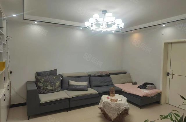 兰馨苑3室2厅108㎡45万二手房图片