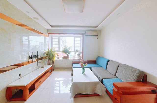 海德公园 拎包入住 户型方正 车位储藏室免大税 看房有钥匙