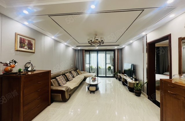 荣盛锦绣观邸 送车位 储藏室 精装修 全屋中央空调8层电梯洋