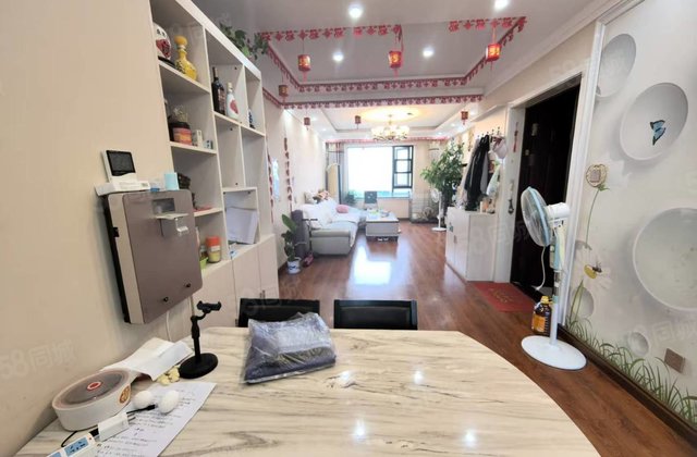 开发区东昌中学 花园式小区 百合新城精装三室 诚心出售