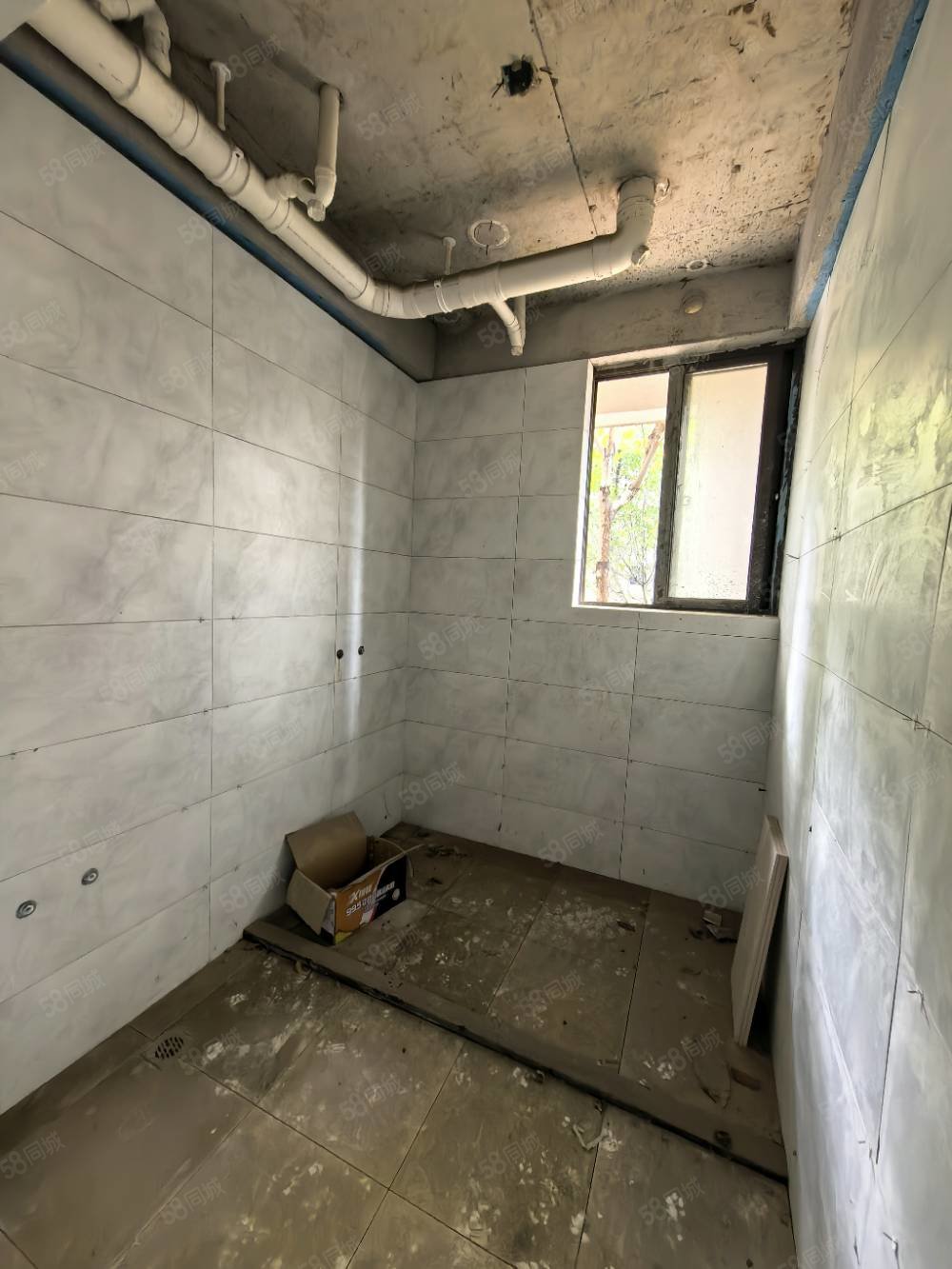 北湖湾8室2厅5卫215㎡南北200万