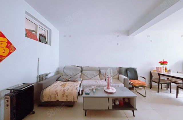 多层中间楼层阳明  ，    首都几个 ，免大税有储藏室