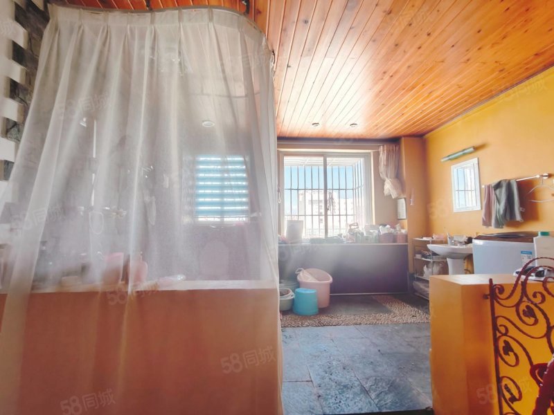 三和时代广场1室1厅1卫78㎡南北43.8万