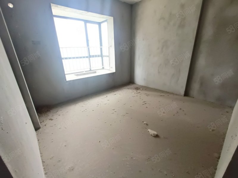 锦绣翰林3室2厅2卫116㎡南北62.8万