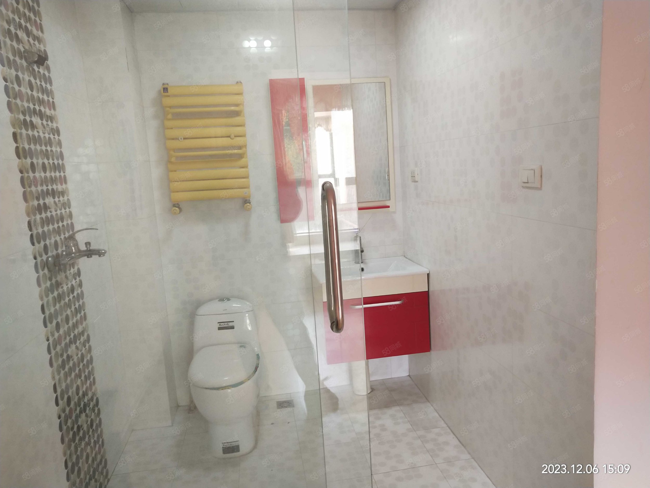 兴丽风情巴黎3室2厅2卫136㎡北75万