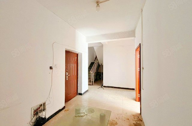 幸福里7室1厅160㎡135万二手房图片