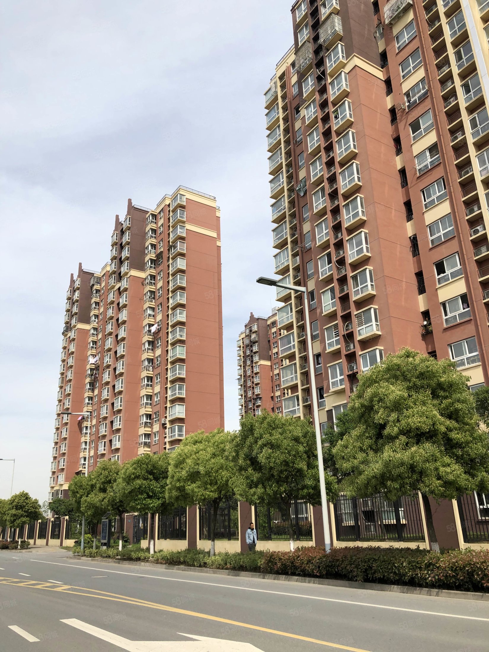 徐泾北城馨浦苑(西区)2室1厅1卫75.25㎡南北275万