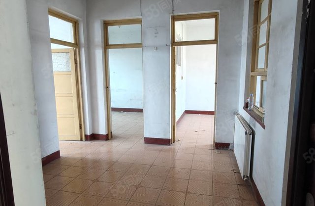 文轩中学 东关   四楼 免大税 低总价 随时看房